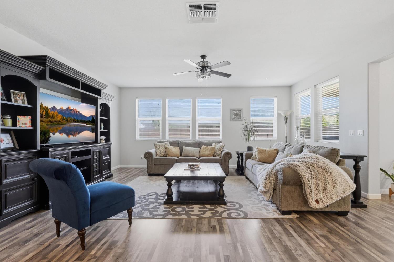 1070 Hacienda Drive