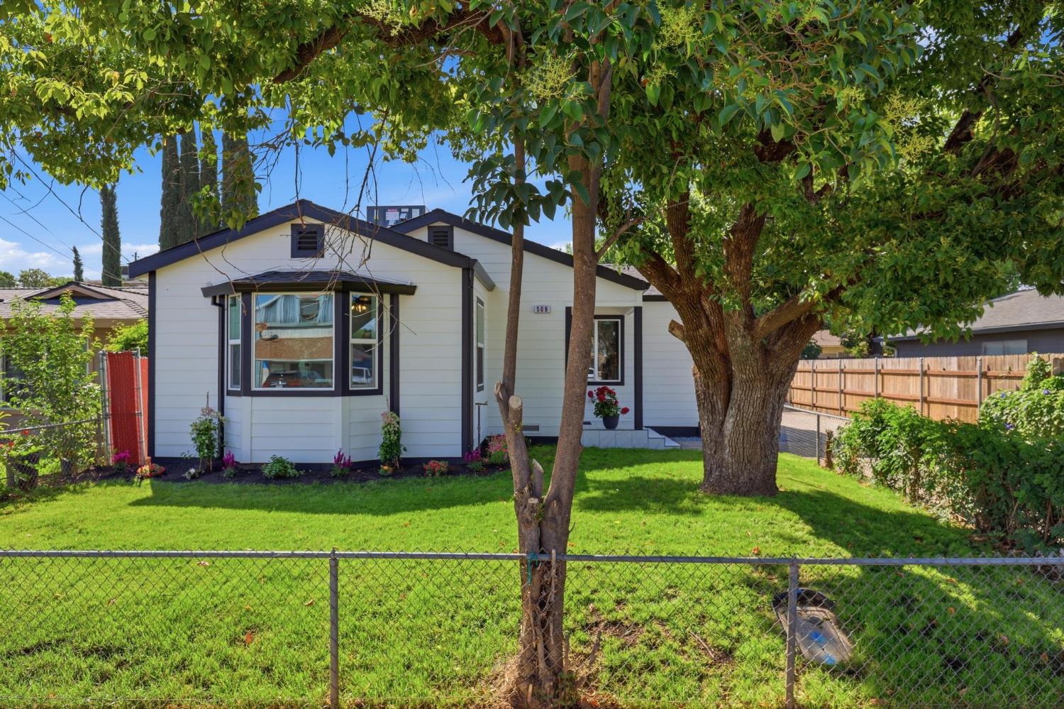508 3rd Street