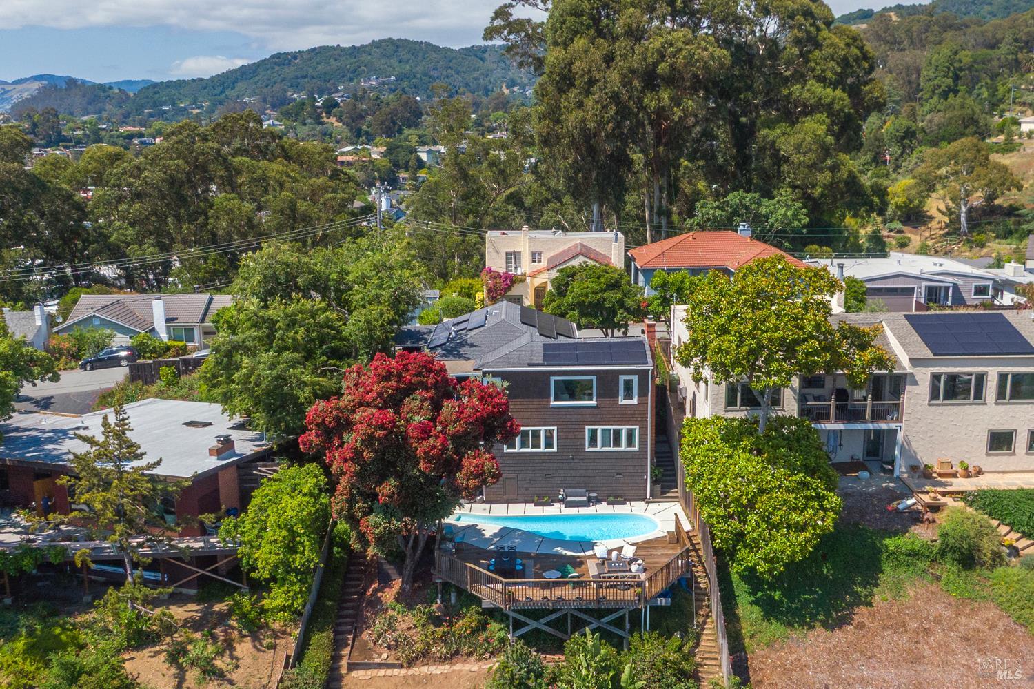 32 Alta Vista Way