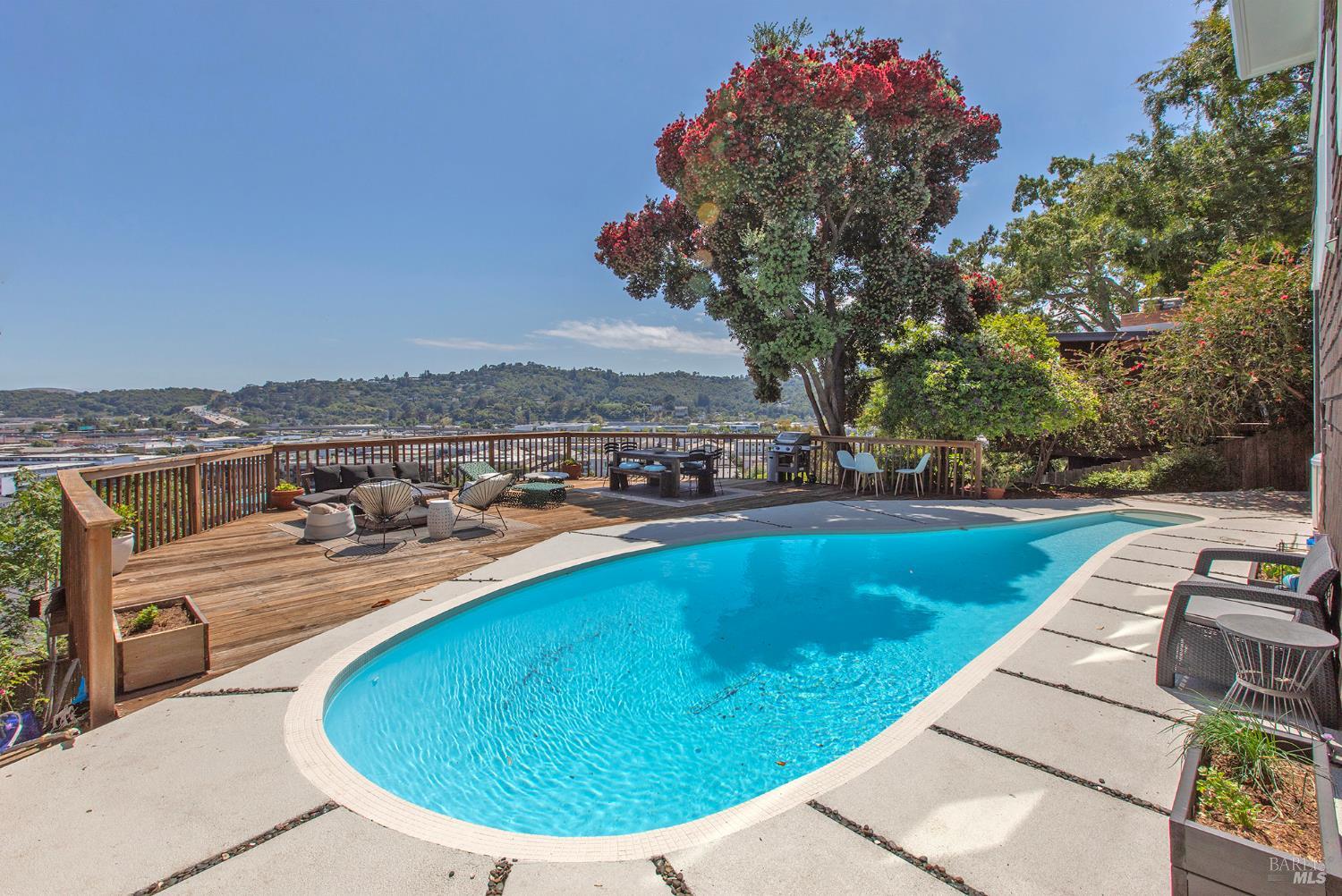 32 Alta Vista Way