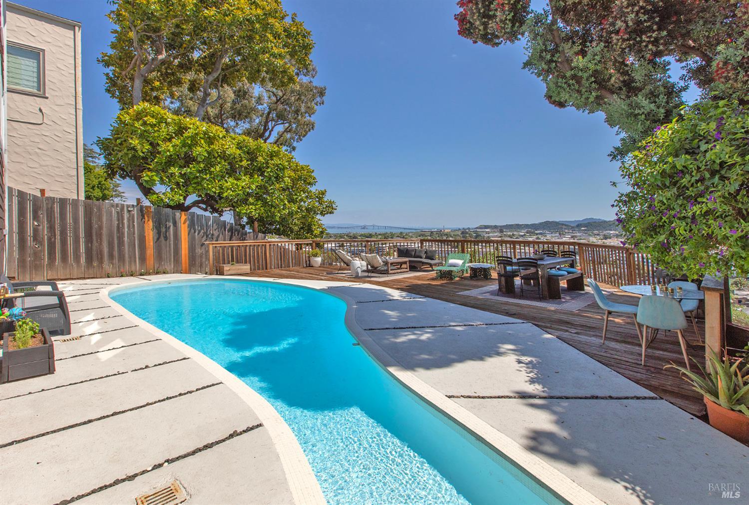 32 Alta Vista Way