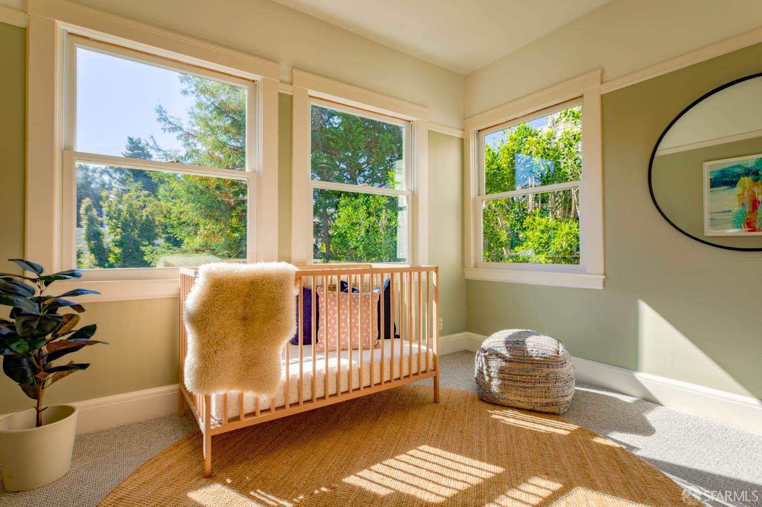 2067 Hayes Street Unit: Top