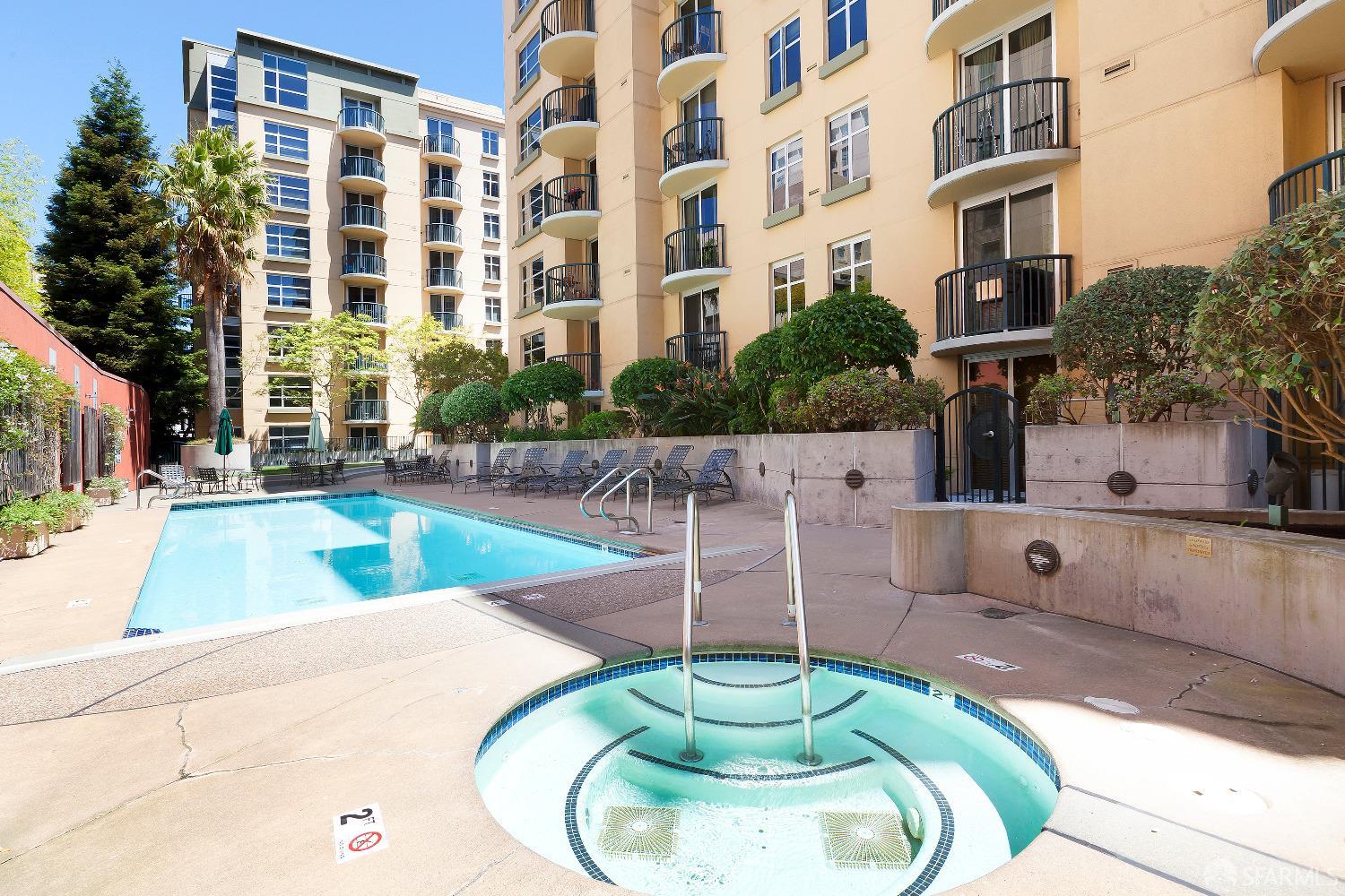 1800 Washington Street # 717
