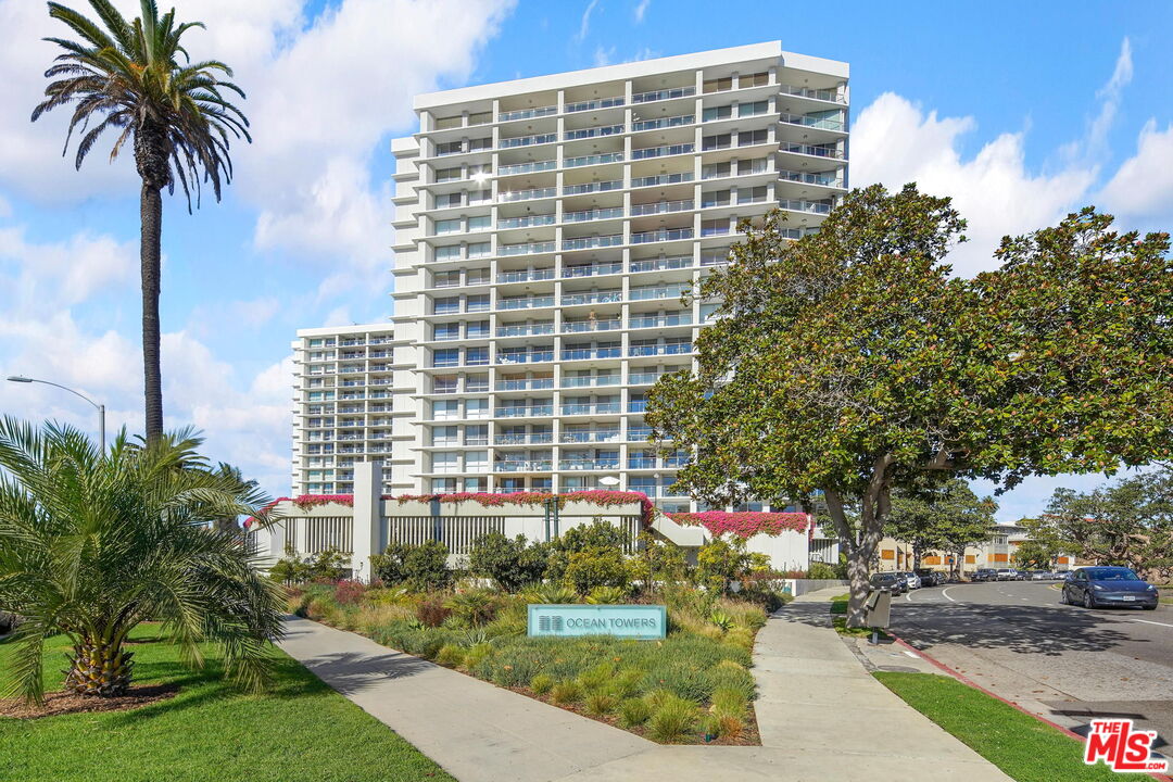 201 OCEAN AVE Unit: 401P