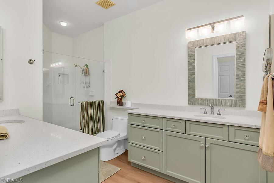 8945 Bristol BEND