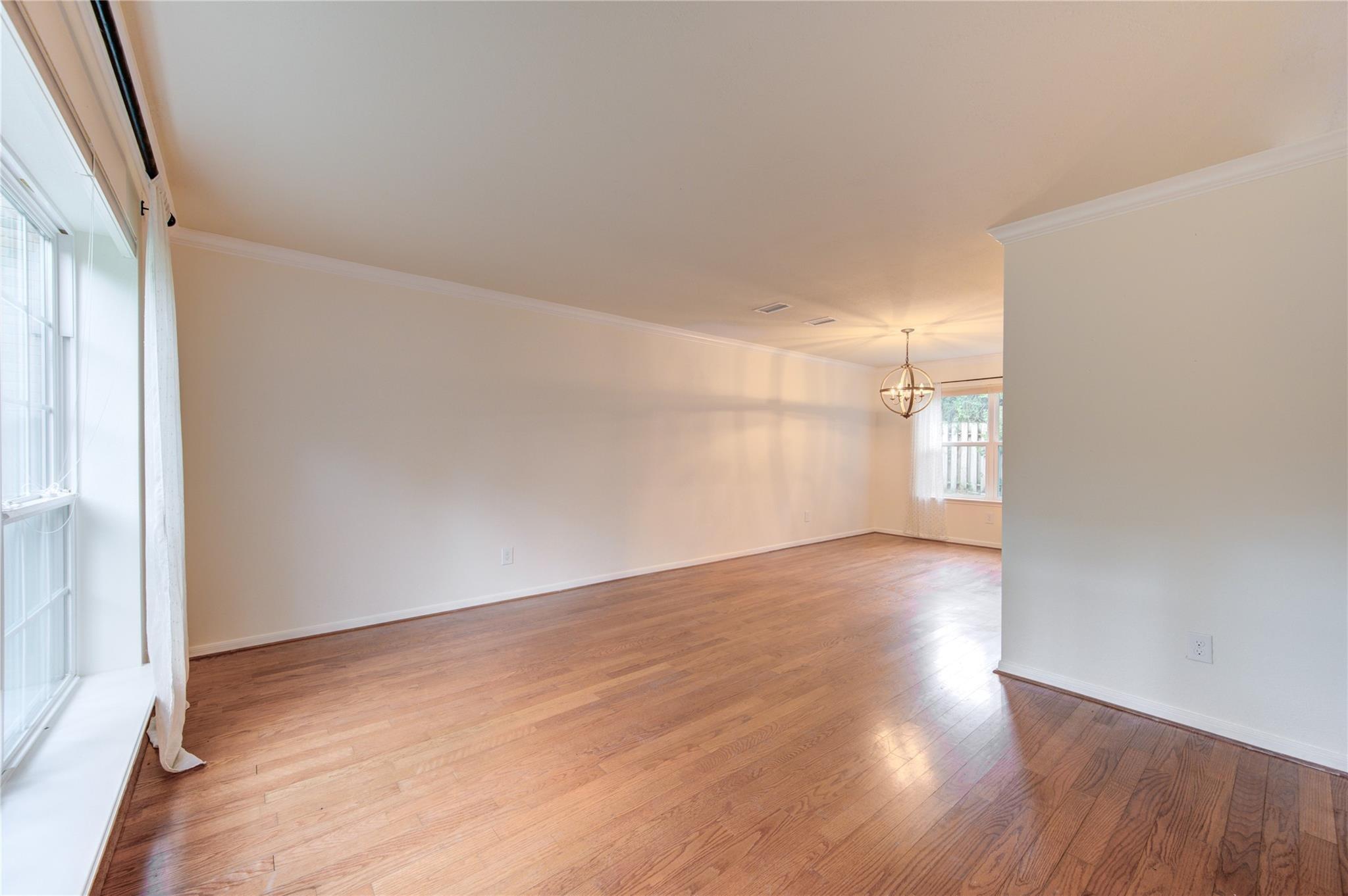 11 Thorn Berry Place
