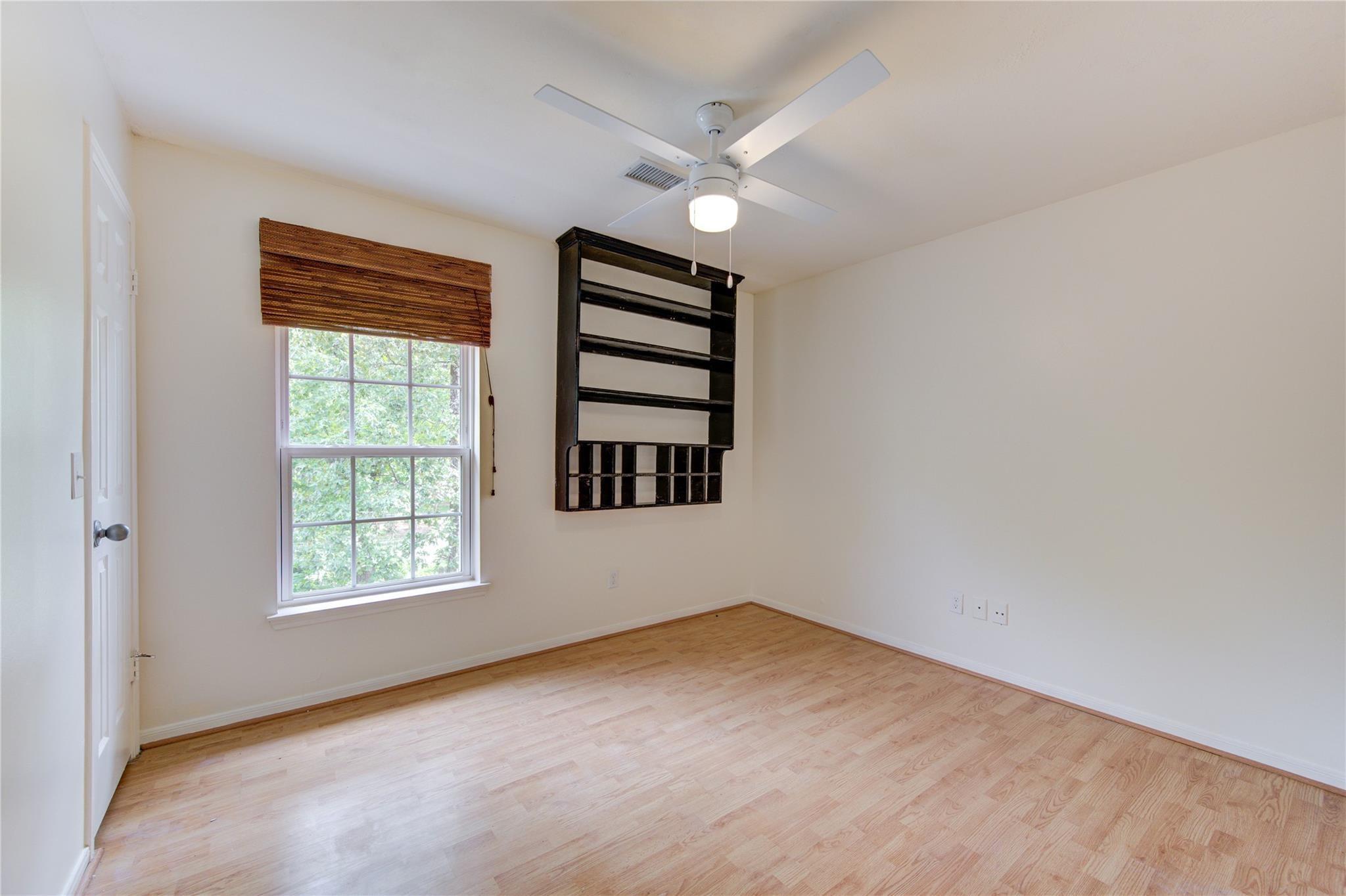 11 Thorn Berry Place