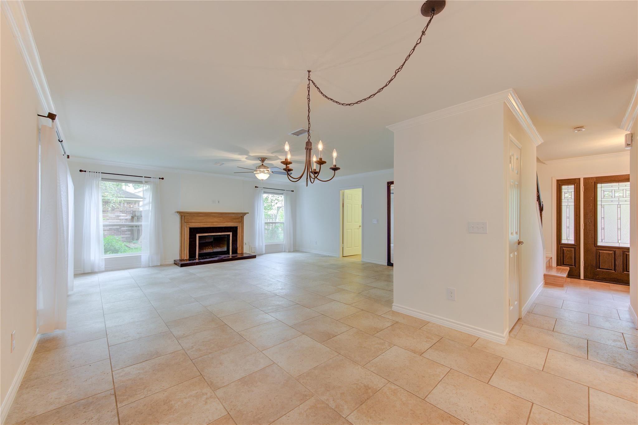 11 Thorn Berry Place