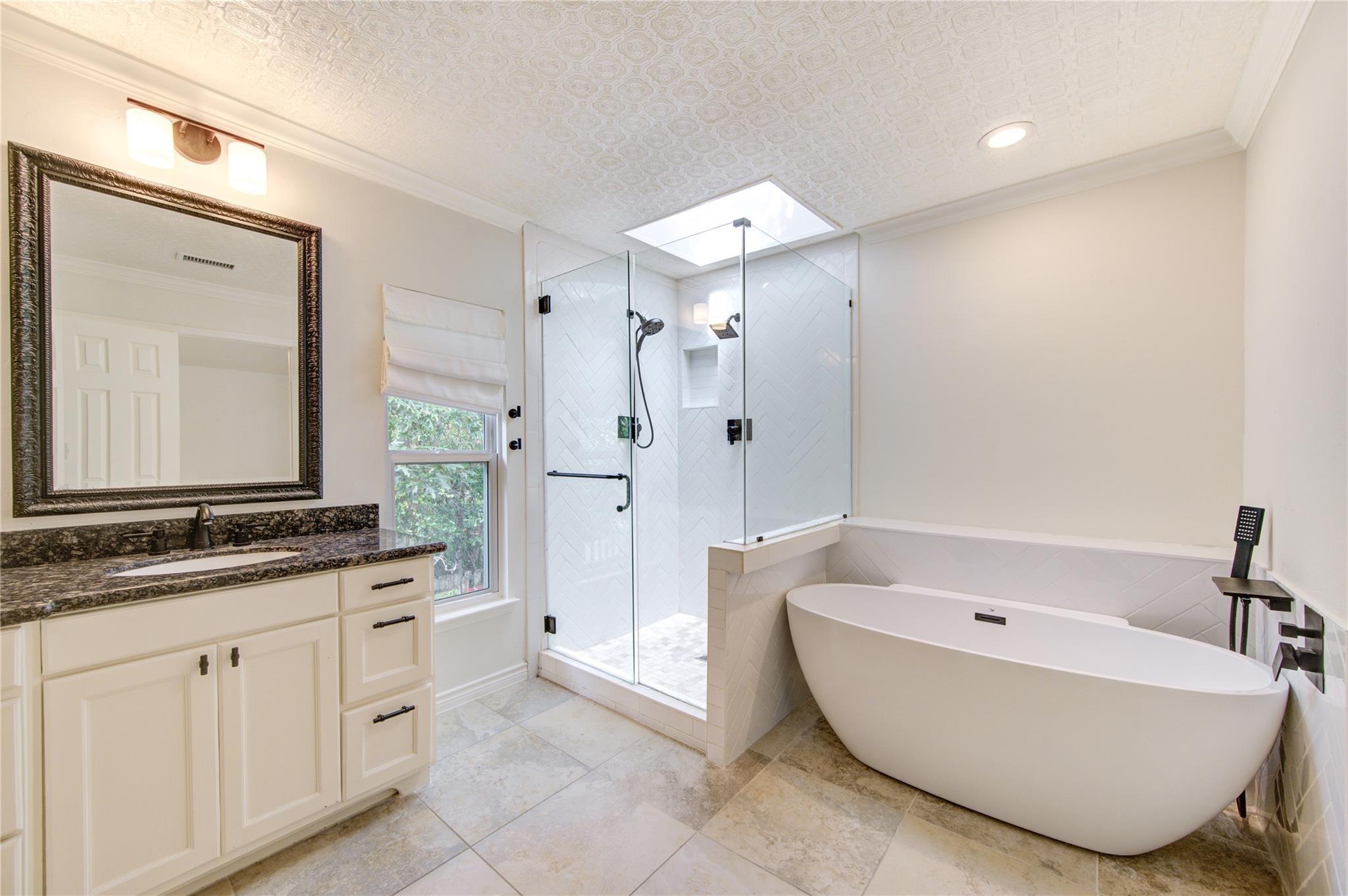 11 Thorn Berry Place
