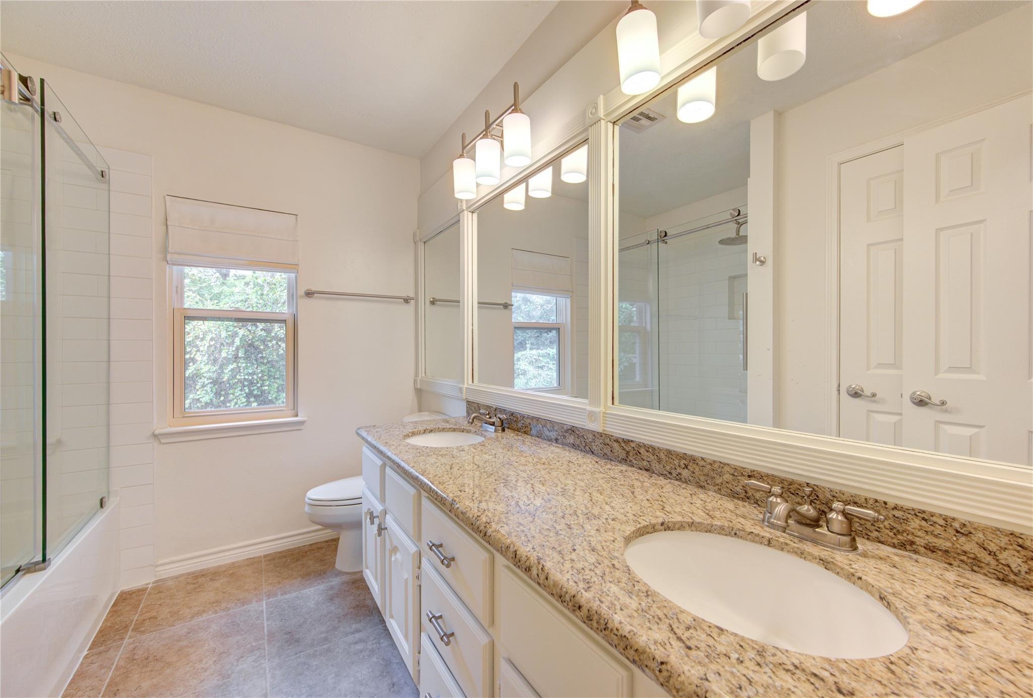 11 Thorn Berry Place
