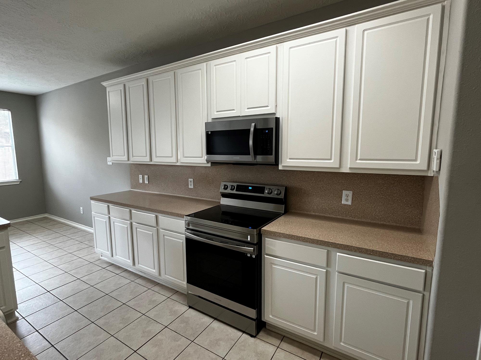 17234 Oakwood Chase Drive