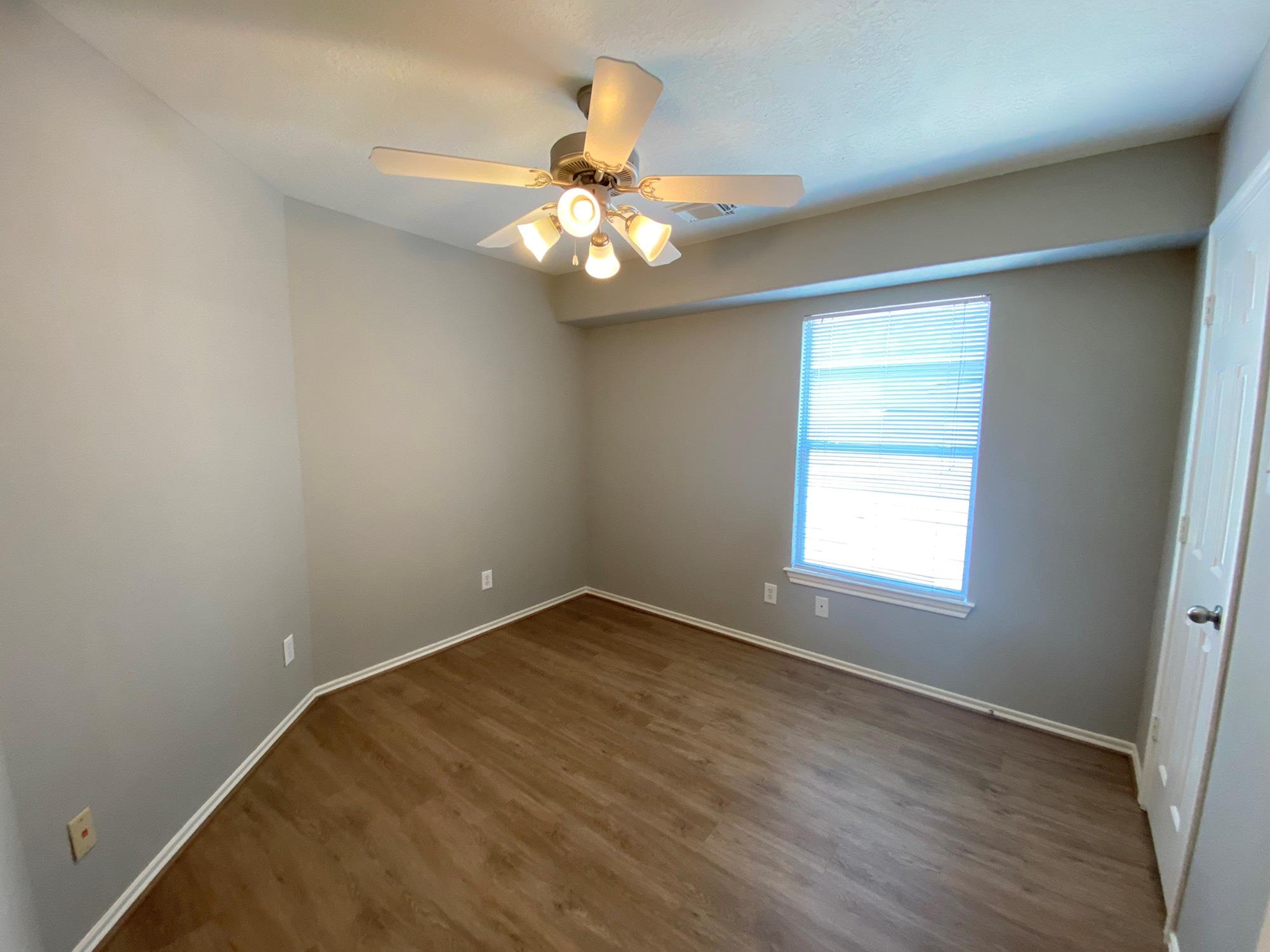 17234 Oakwood Chase Drive
