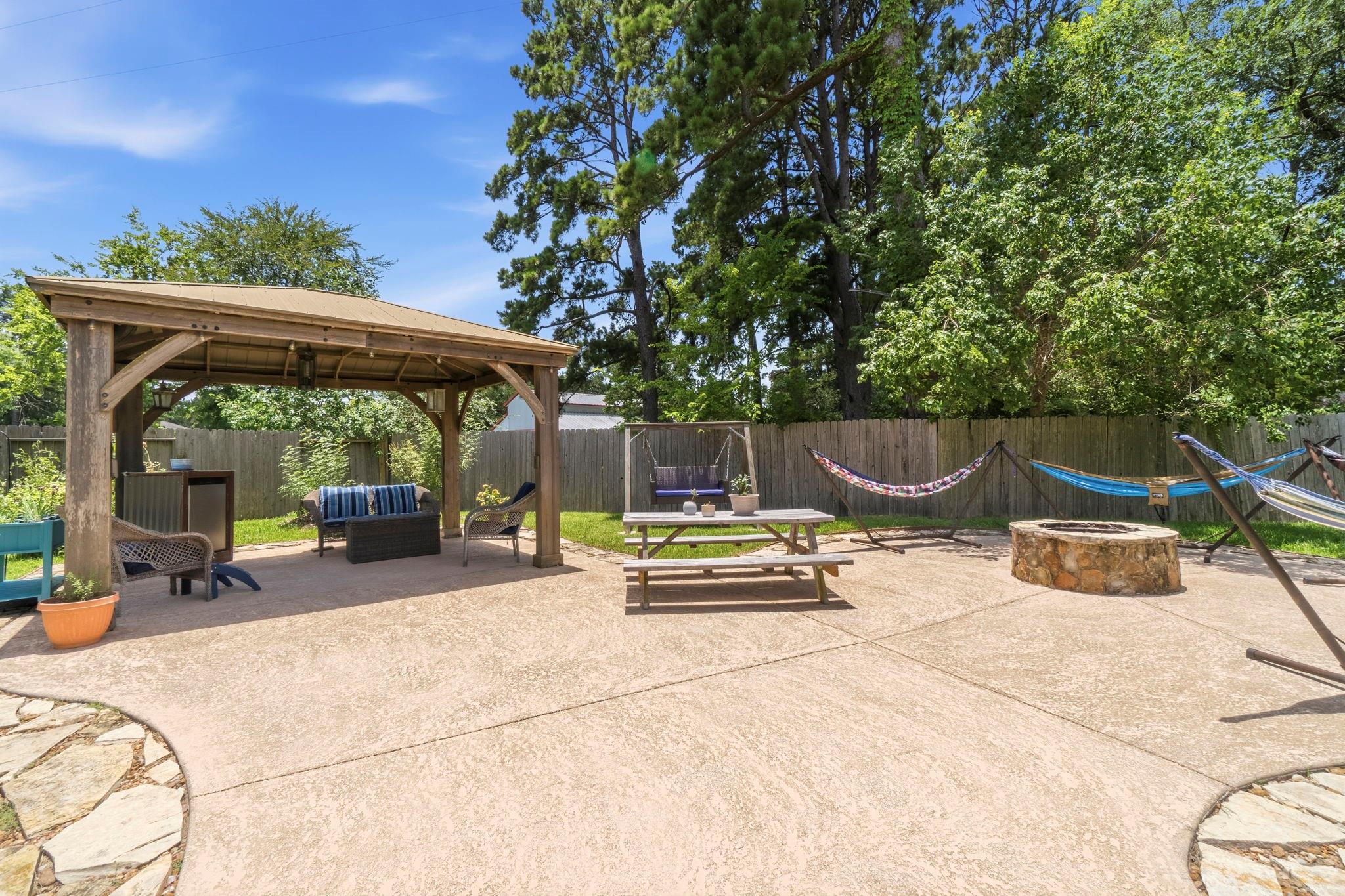 22343 Whitecourt Drive