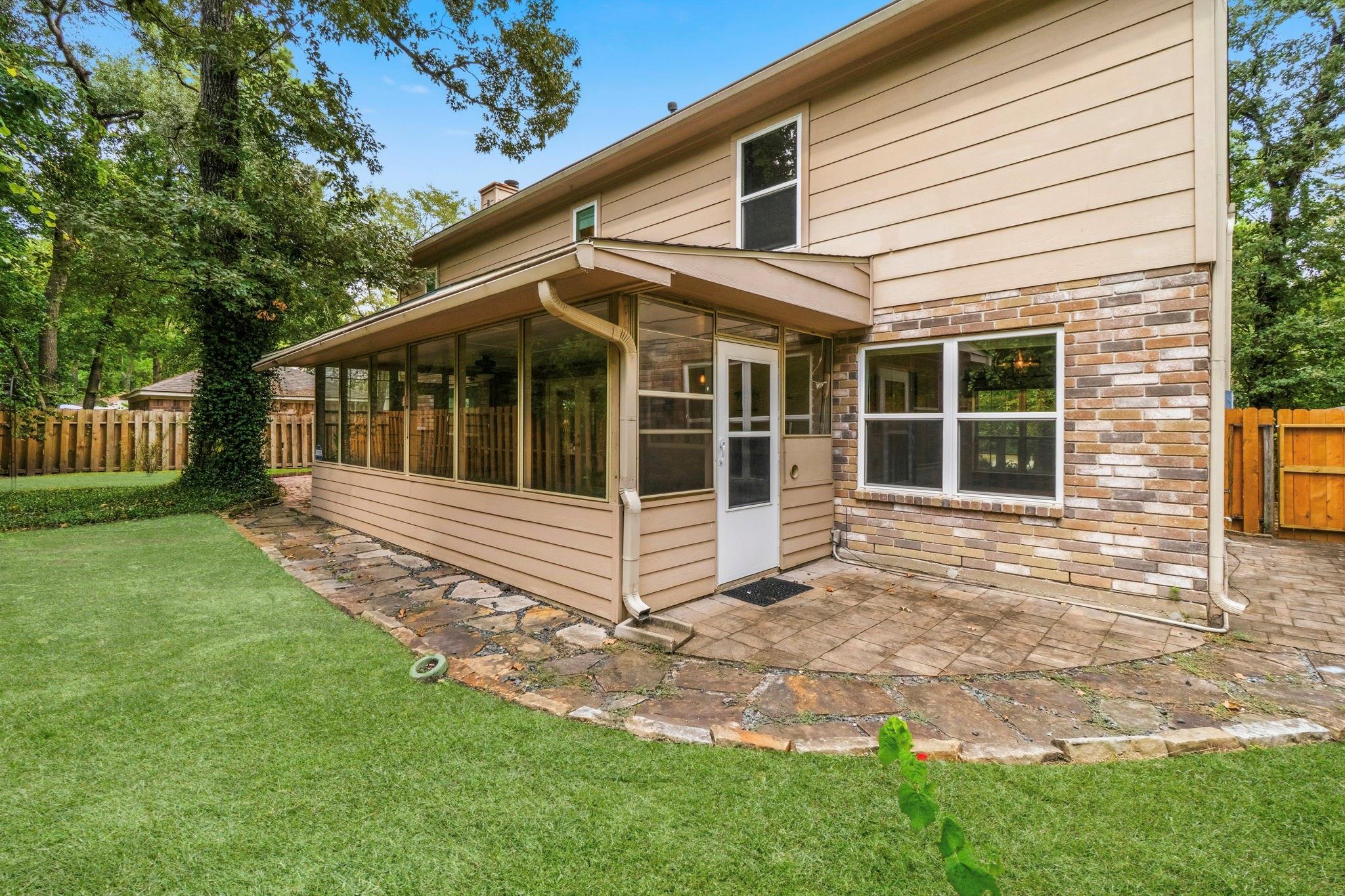 11 Thorn Berry Place