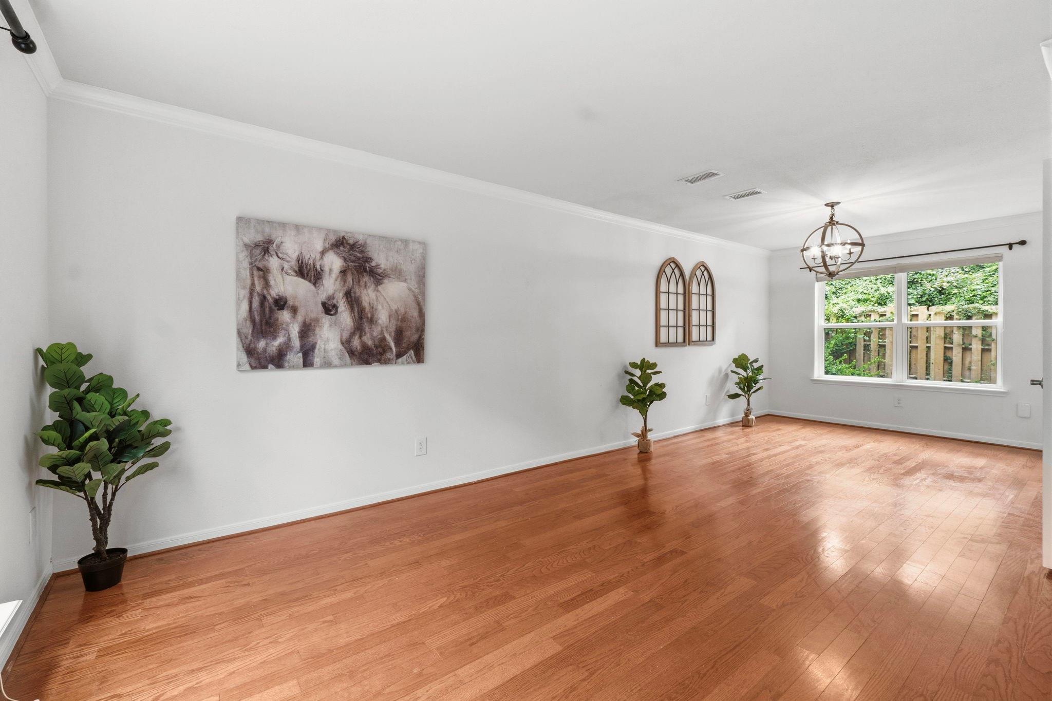 11 Thorn Berry Place