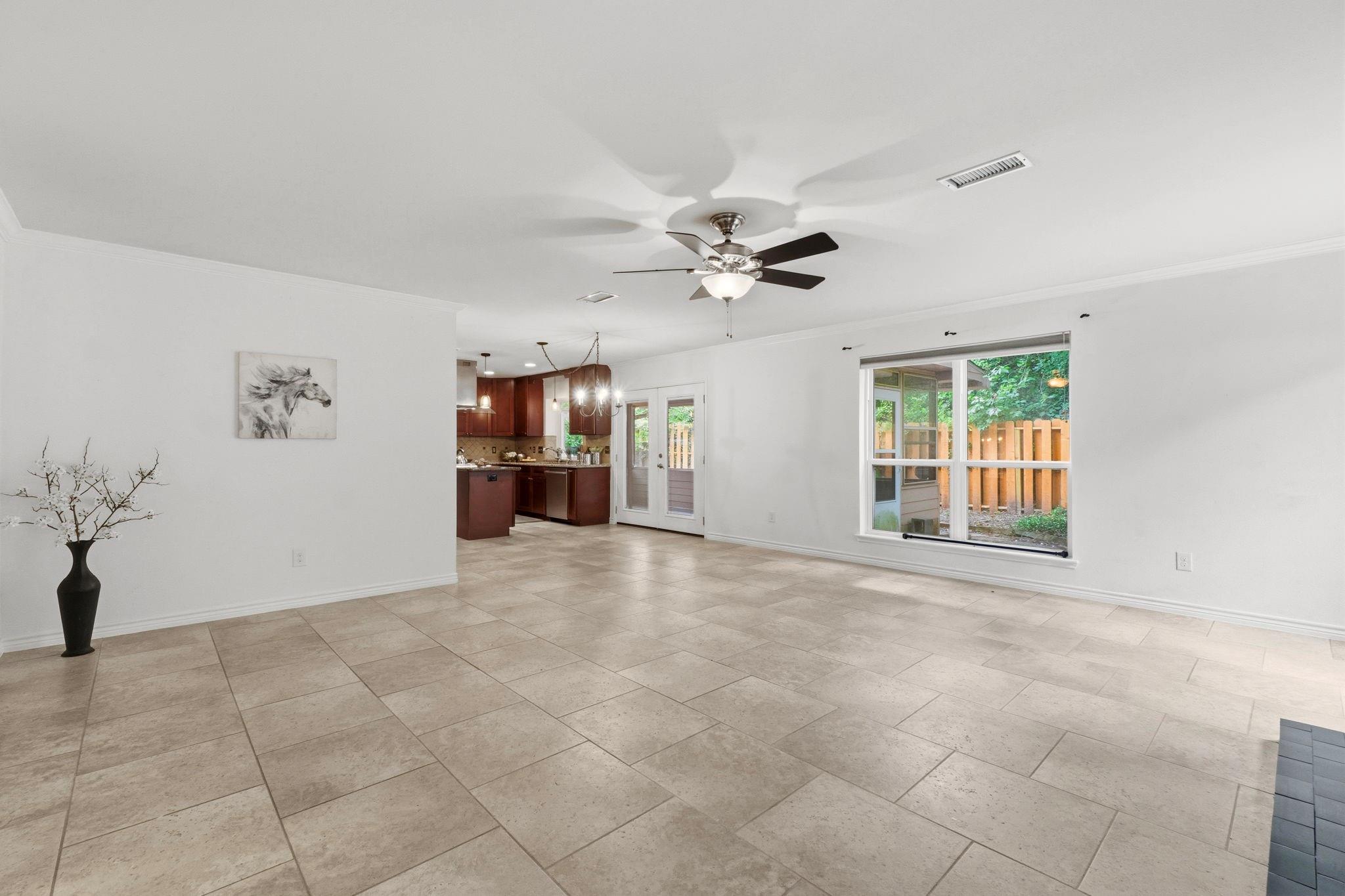 11 Thorn Berry Place