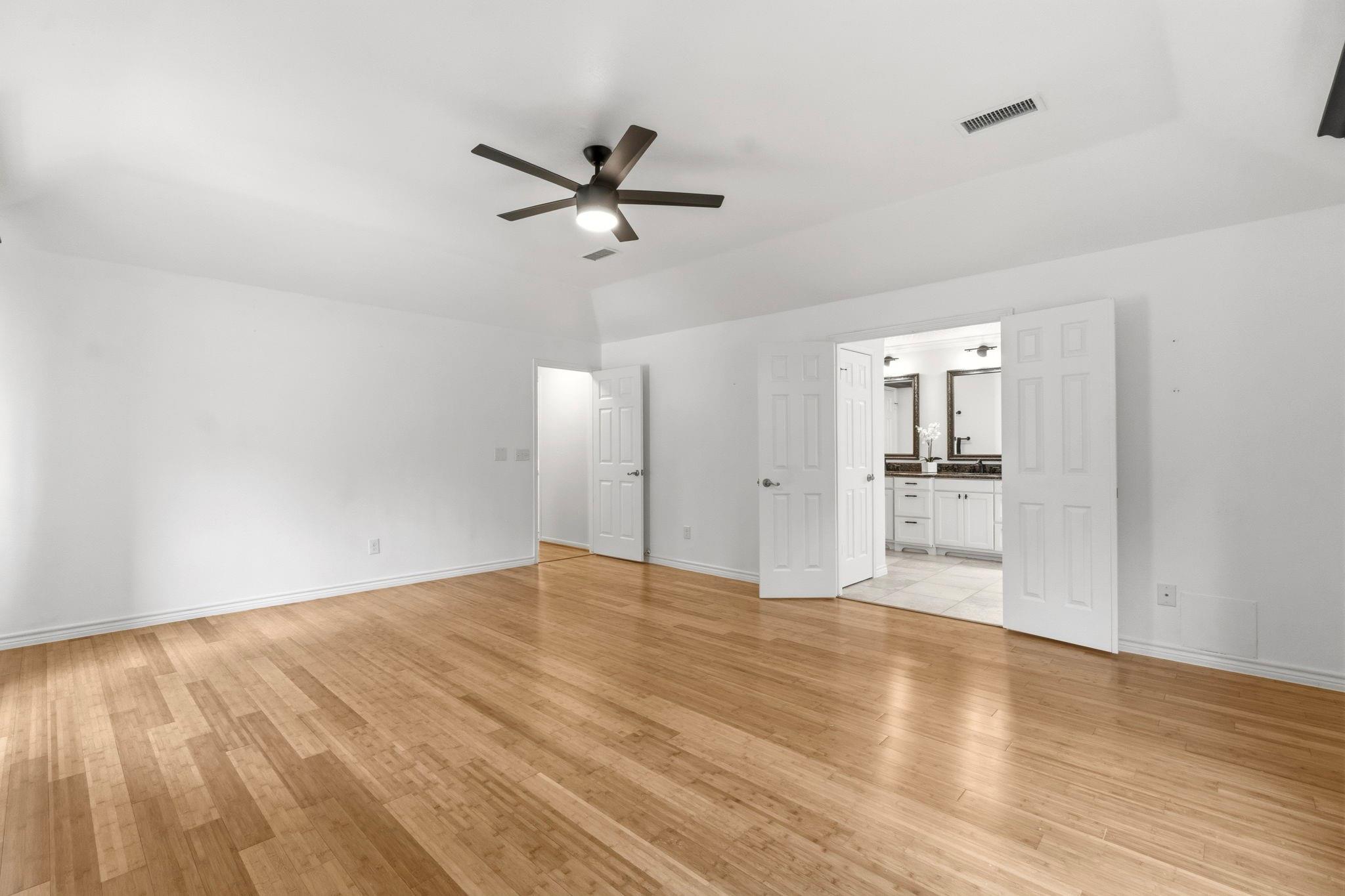 11 Thorn Berry Place