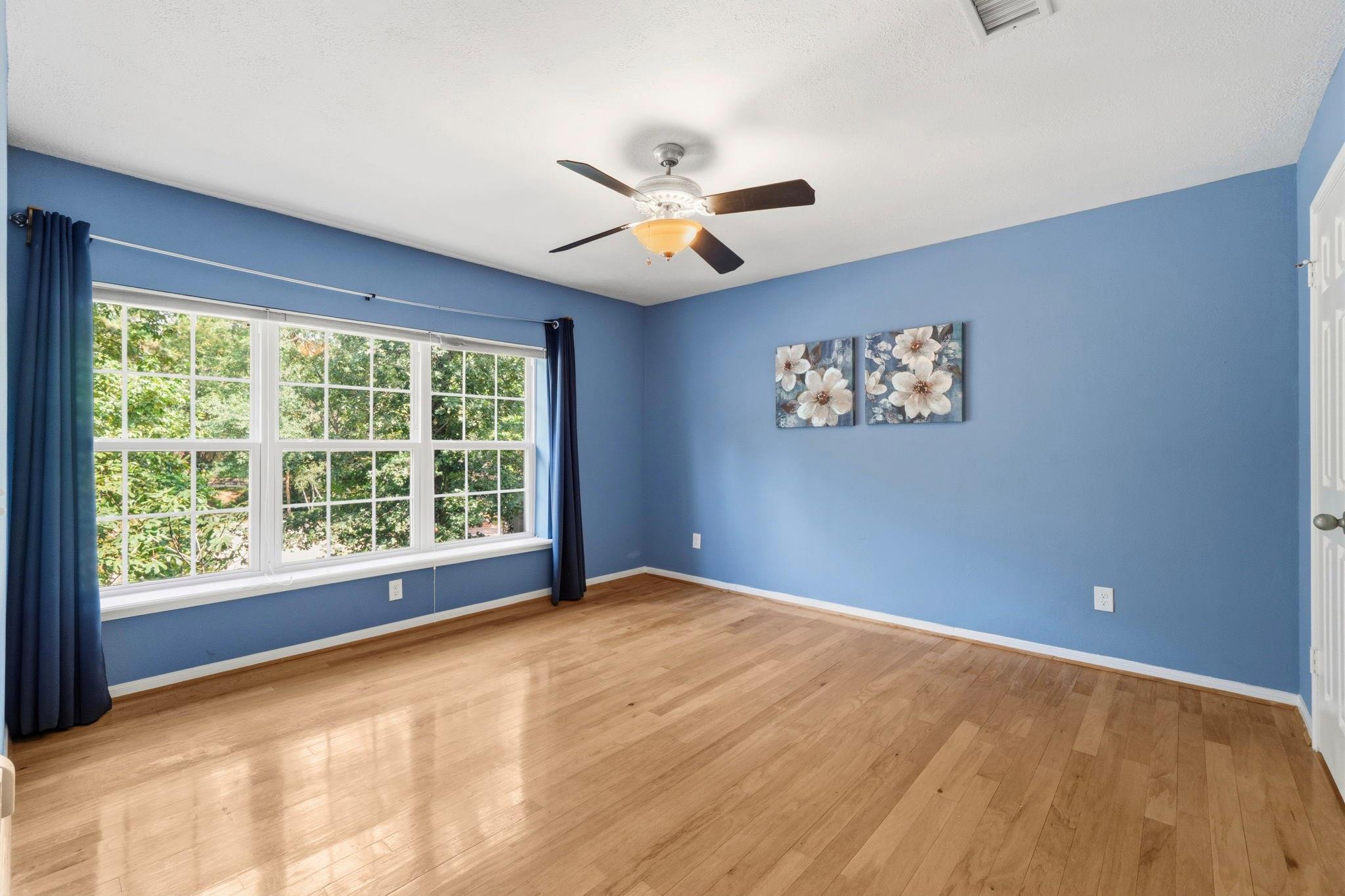 11 Thorn Berry Place