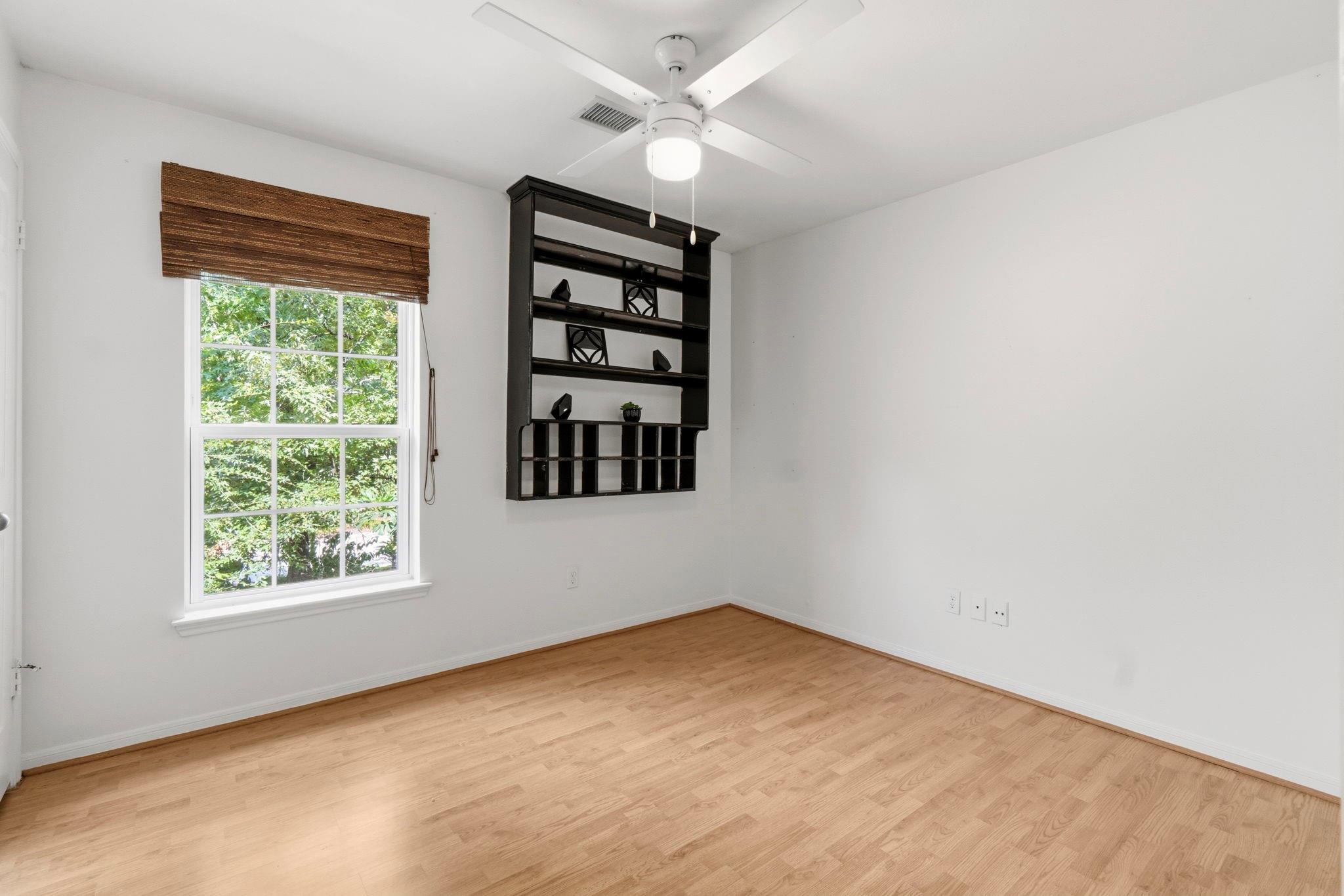 11 Thorn Berry Place
