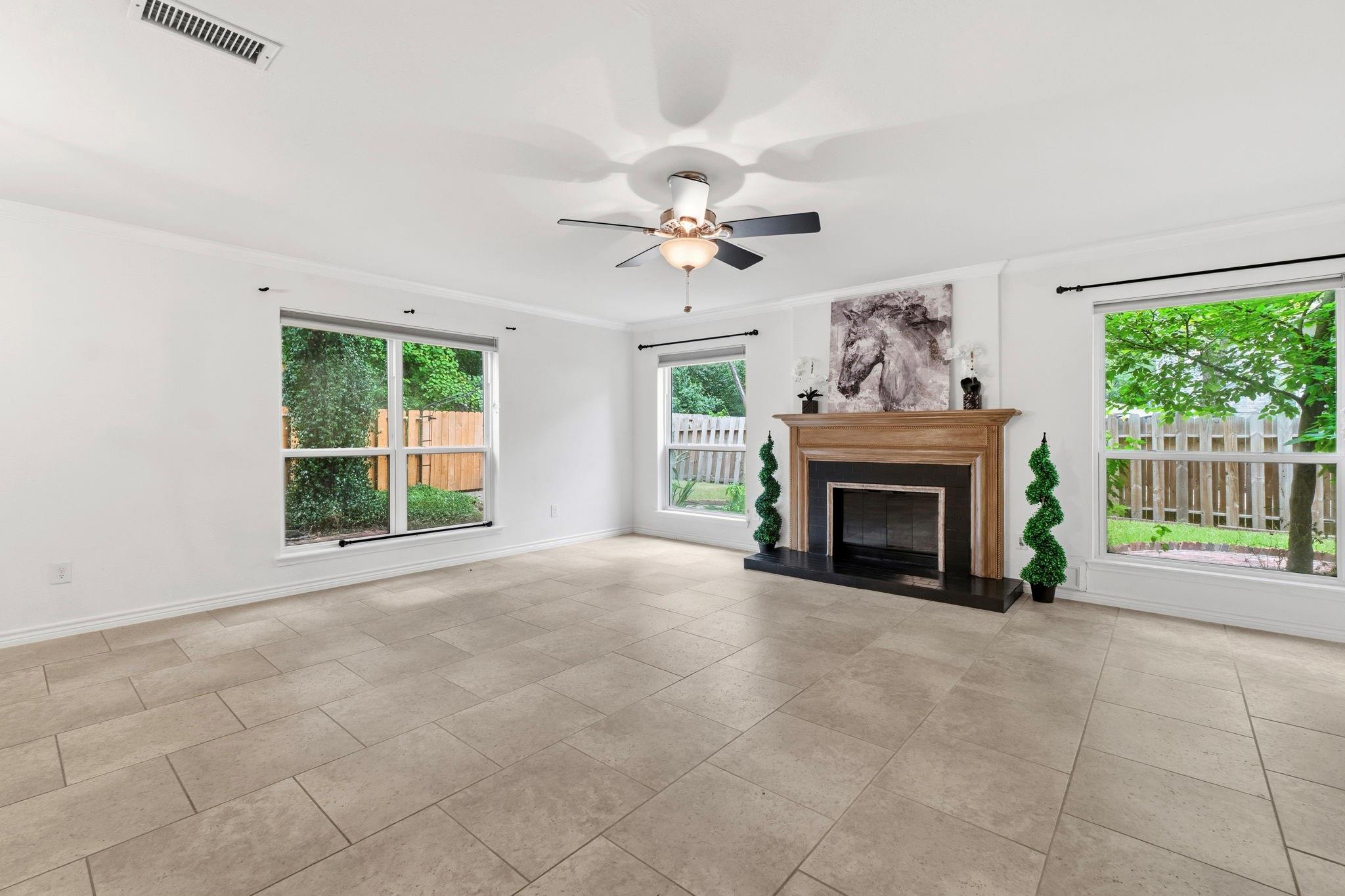 11 Thorn Berry Place