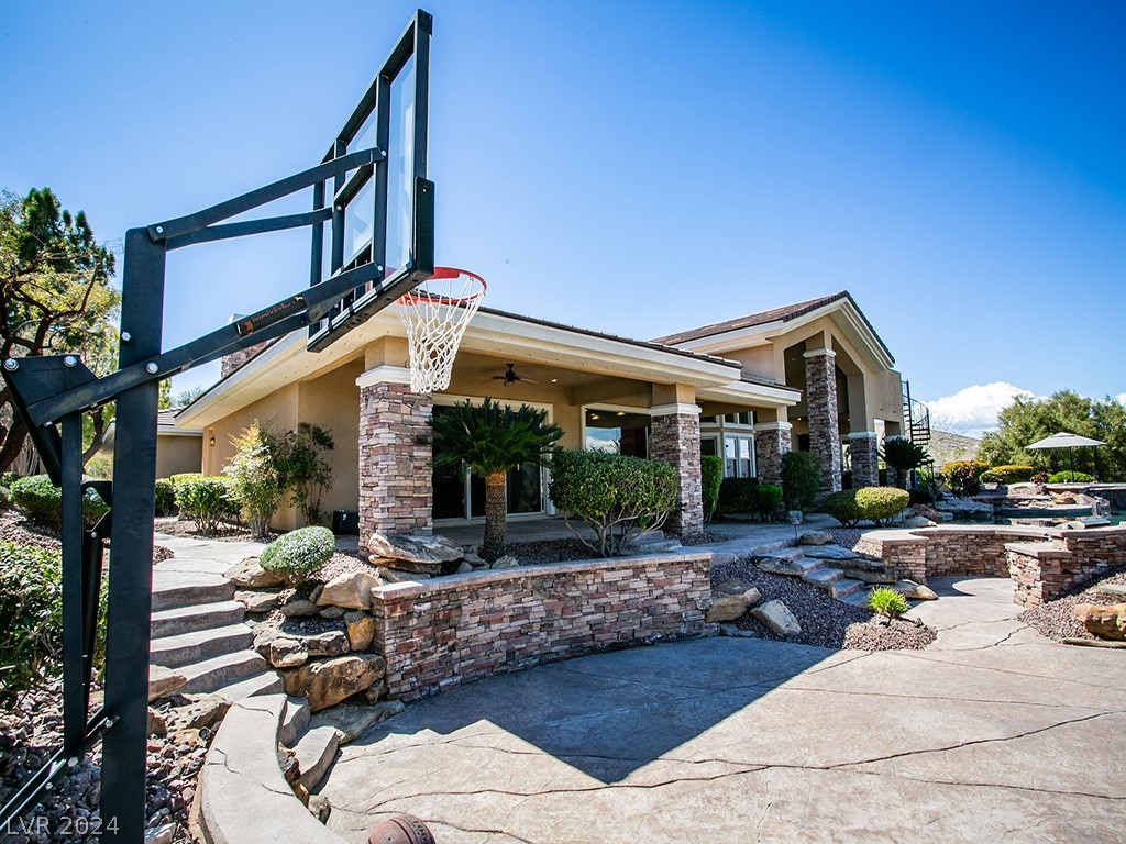 6 Corral De Tierra Place