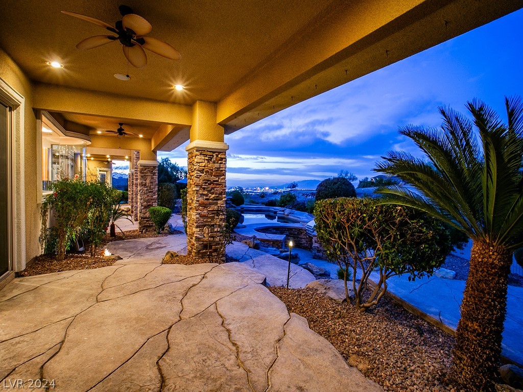 6 Corral De Tierra Place