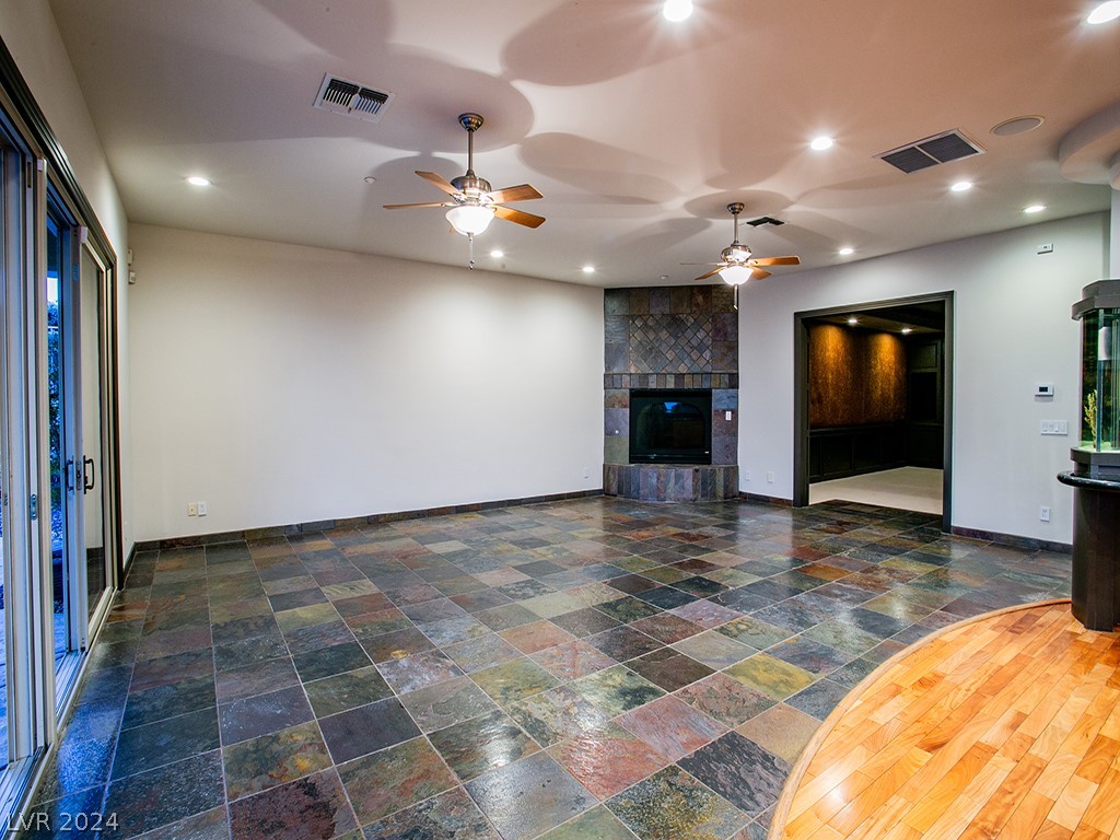 6 Corral De Tierra Place