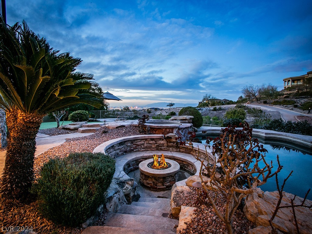 6 Corral De Tierra Place