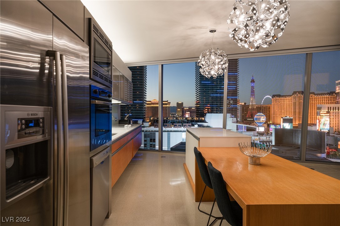 3726 South Las Vegas Boulevard 1212