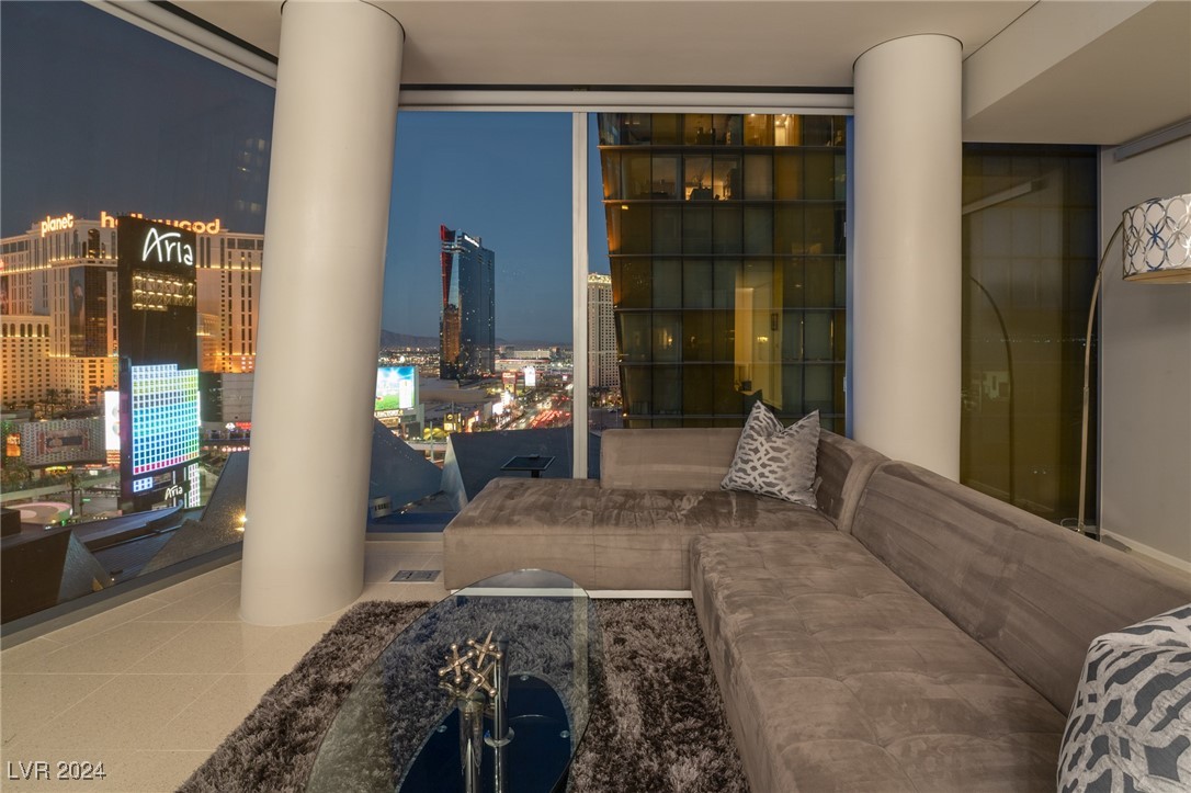 3726 South Las Vegas Boulevard 1212