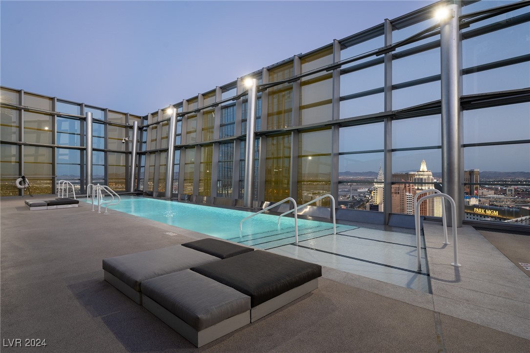 3726 South Las Vegas Boulevard 1212