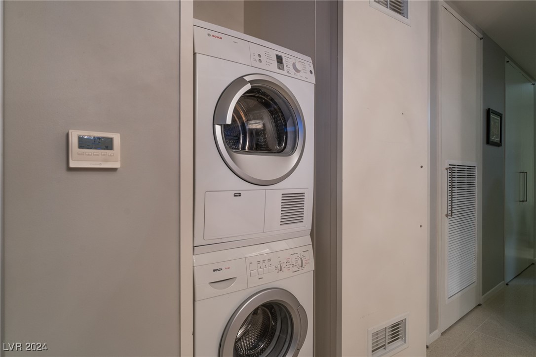 3726 South Las Vegas Boulevard 1212