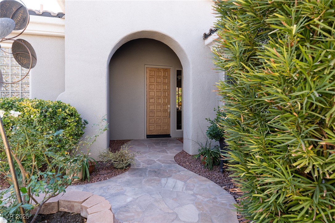 52 Fountainhead Circle