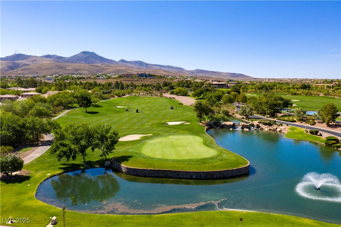 52 Fountainhead Circle