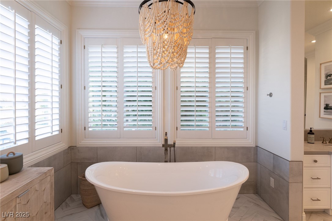 12 Bloomfield Hills Drive