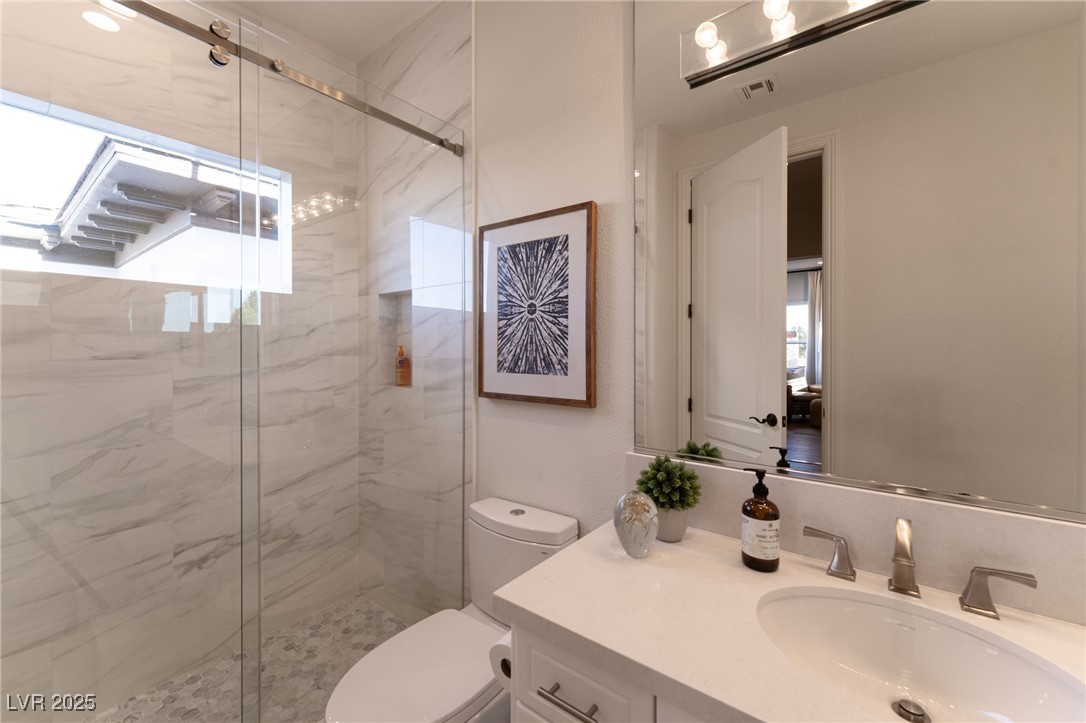 12 Bloomfield Hills Drive