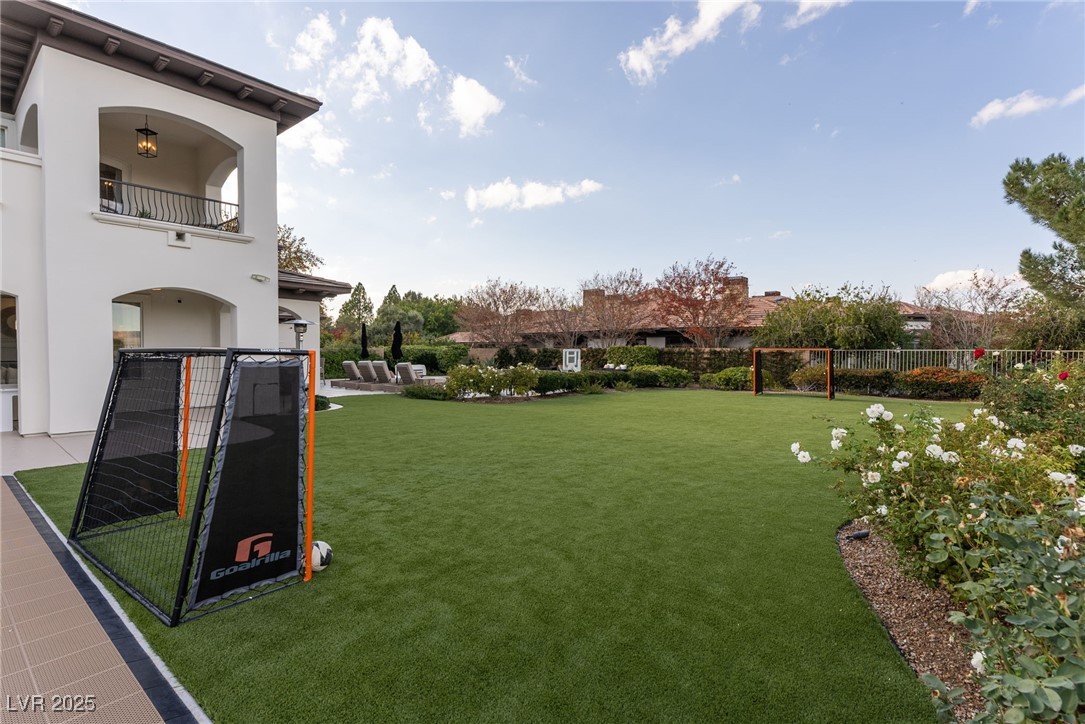 12 Bloomfield Hills Drive