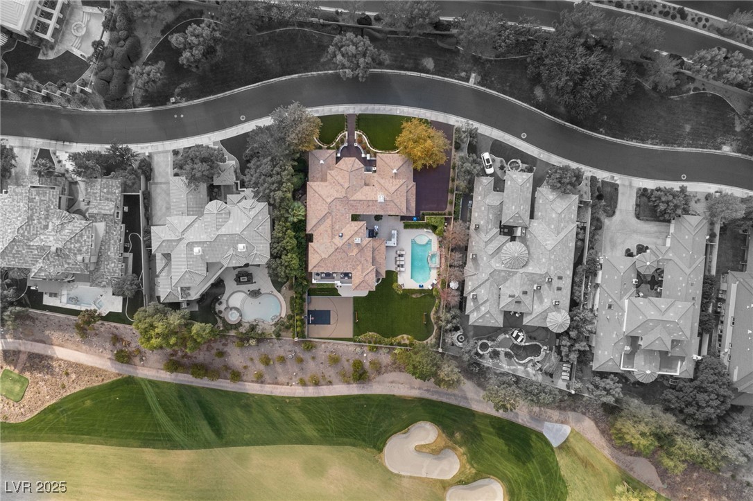 12 Bloomfield Hills Drive