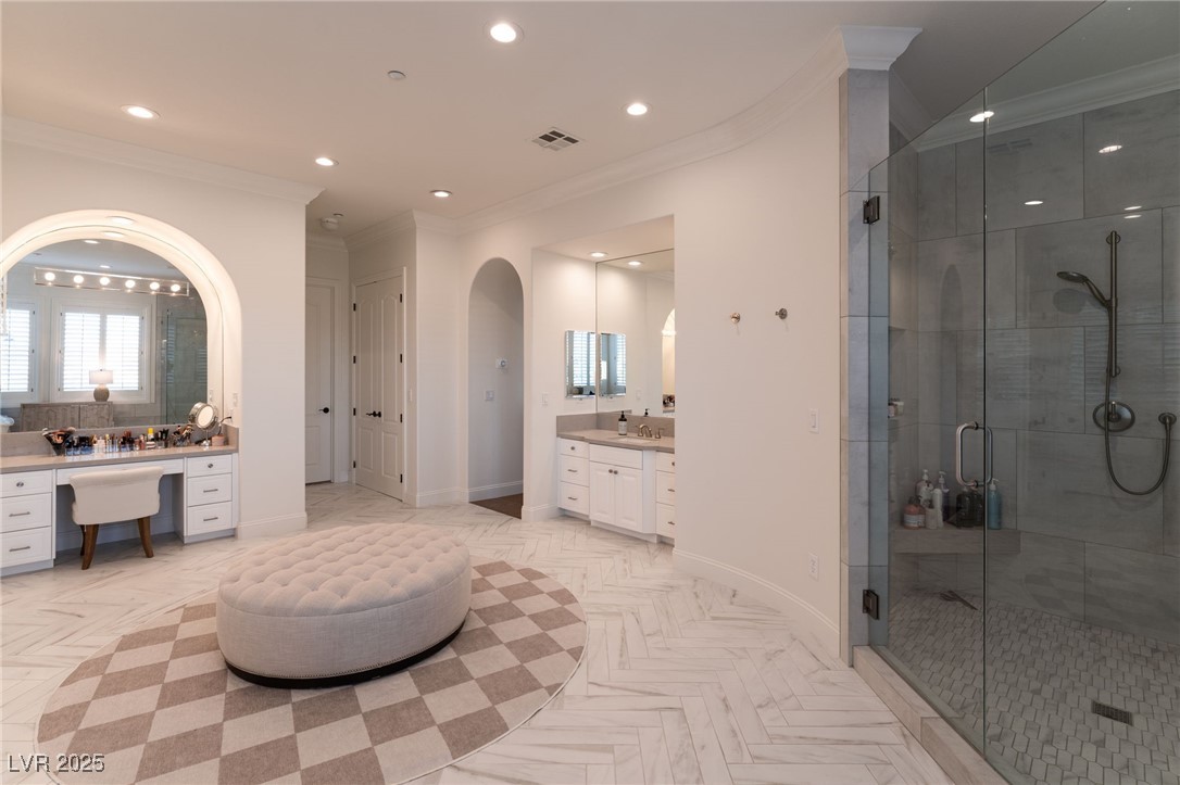 12 Bloomfield Hills Drive