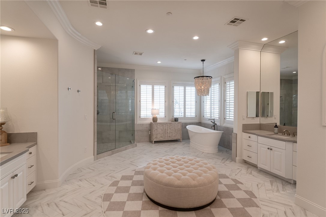 12 Bloomfield Hills Drive