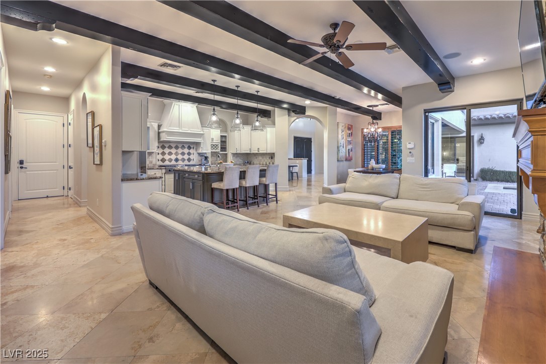 6 Fire Rock Court