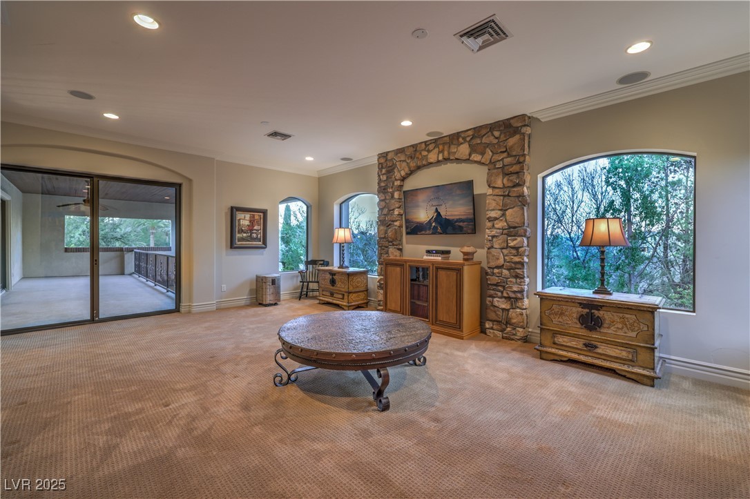 6 Fire Rock Court