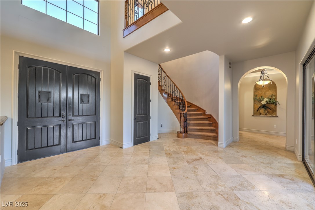 6 Fire Rock Court