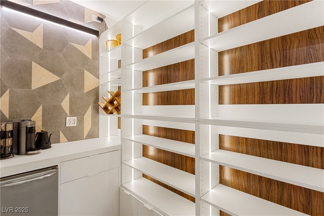 7271 Loma Alta Circle