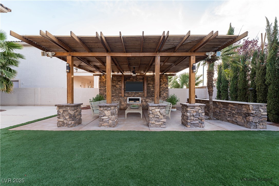 5210 Villa Dante Avenue