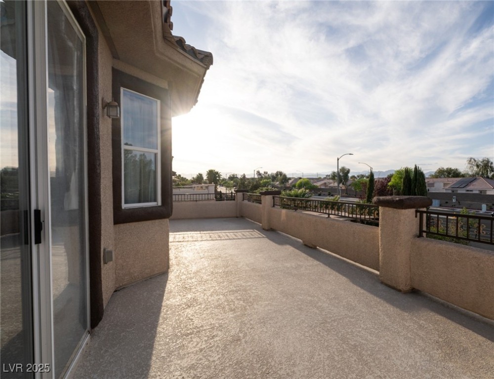 5210 Villa Dante Avenue