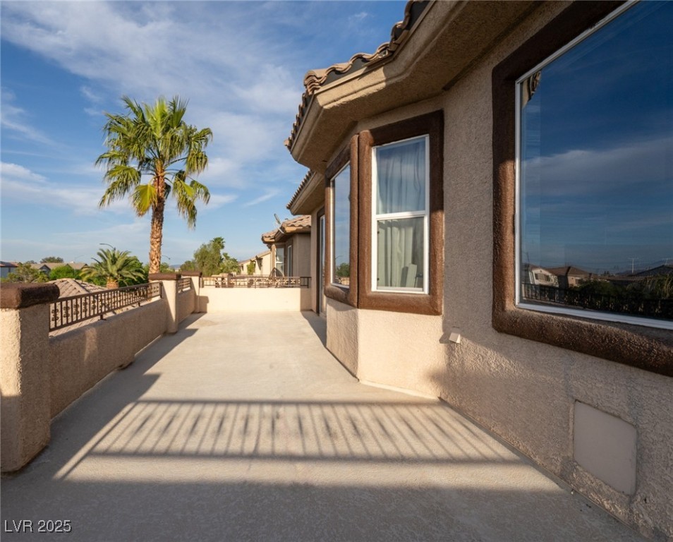 5210 Villa Dante Avenue