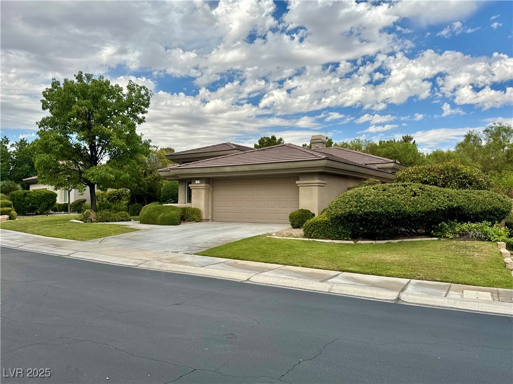 11 Feather Sound Drive