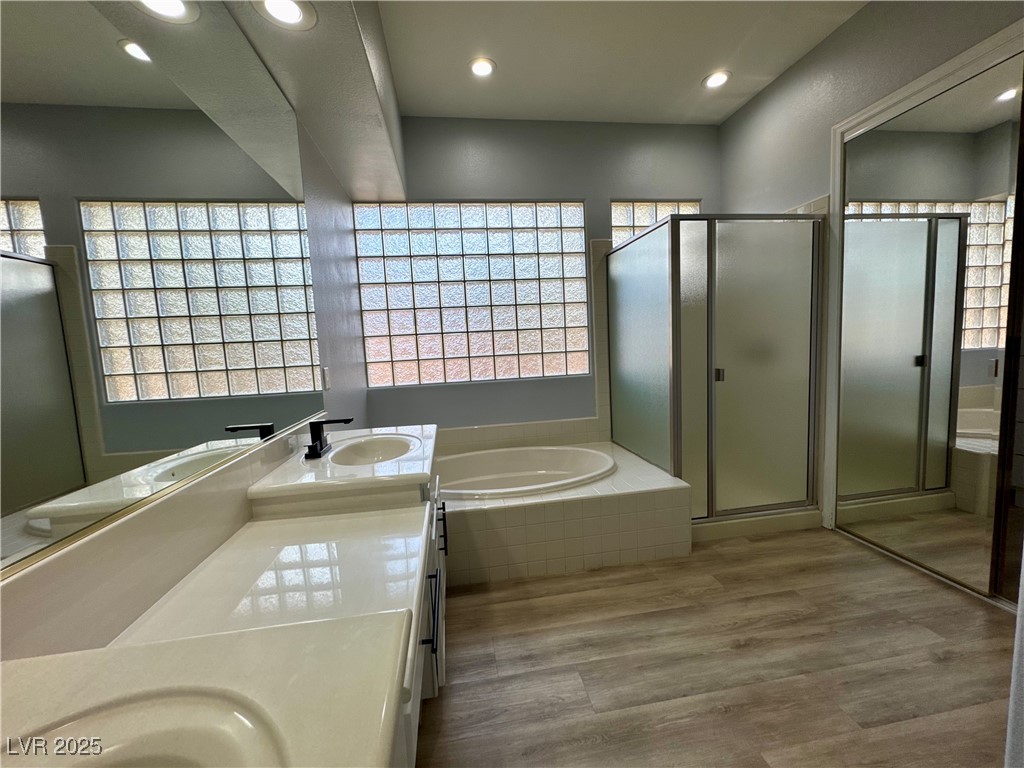 11 Feather Sound Drive