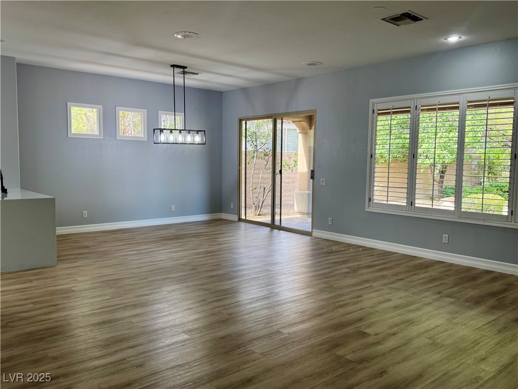 11 Feather Sound Drive